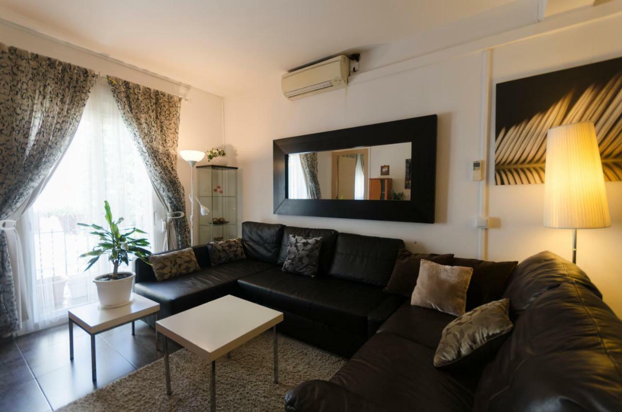 Apartment Amposta Barcelona Buitenkant foto